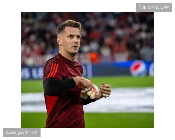 奥纳纳应对利物浦高节奏冲击的适应性解析