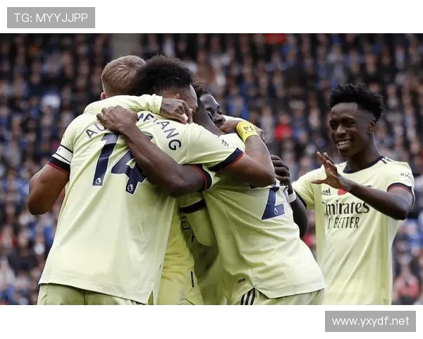 麦迪逊与厄德高：体系核心角色的战术对比分析